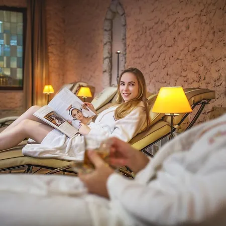 Carlsbad Plaza Medical & Wellness 호텔 5*