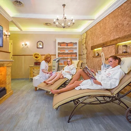 Carlsbad Plaza Medical & Wellness 5* 카를로비바리