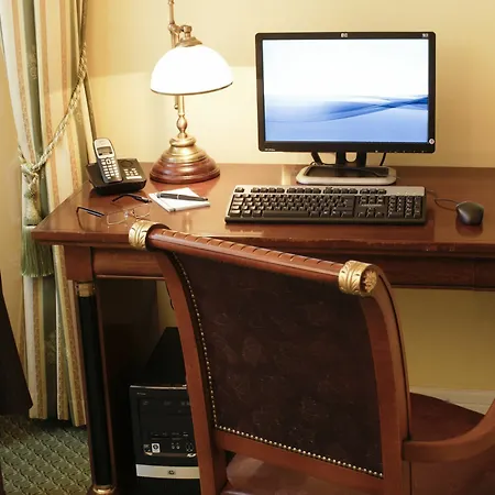 Carlsbad Plaza Medical & Wellness 호텔 5*